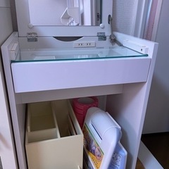 電子ピアノ　ドレッサー等の画像