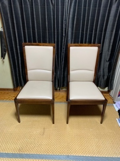 高級家具　モリシゲ　ダイニングチェア　2脚　
本革