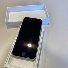 iPhoneSE第3世代64G白美品