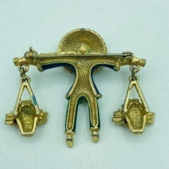 a0601602 ブローチ 花籠 ヴィンテージ エナメル アクセサリー ビンテージ モチーフ コレクション かかし シリアル 1934 中古品の画像