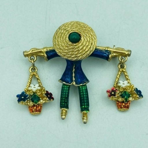 a0601602 ブローチ 花籠 ヴィンテージ エナメル アクセサリー ビンテージ モチーフ コレクション かかし シリアル 1934 中古品