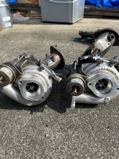 BNR34 純正タービン2機アウトレット2個付きBNR34　純正エキマニ2個　実働品　スカイライン日産