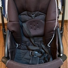 aprica ベビーカーの画像