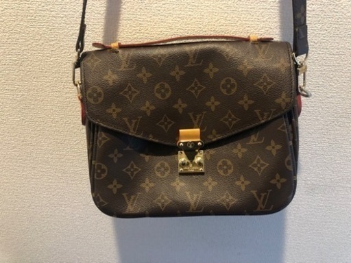 LOUIS VUITTONバッグ