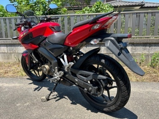⭐️Kawasaki.BAJAJパルサー200⭐️長い自賠責.令和8/7付き⭐️走行少ない⭐️