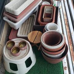 プランター沢山　ココナッツのプランター　リメカン　鉢台　受け皿