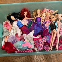 大幅に値下げ！！Barbie大量まとめ売りの画像