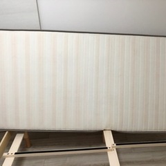 無料で差し上げます。
マットレスの画像