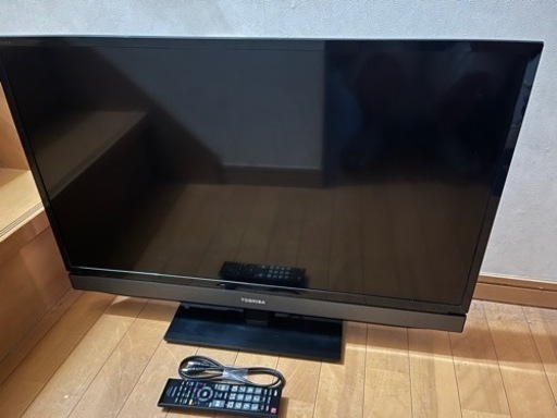 2017年製付近 美品 TOSHIBA 東芝　32v型液晶テレビ【32S5】