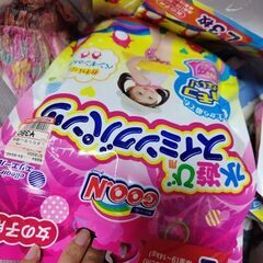 スイミングパンツ　オムツ
