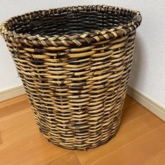 カゴの画像