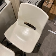 残わずか‼️【　IKEA 　】 イス　の画像