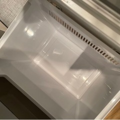 【決まりました】アクア冷蔵庫　パーツ割れジャンク品の画像