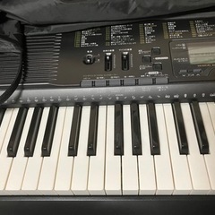 電子ピアノ　椅子付きです
