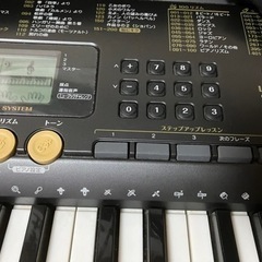 電子ピアノ　椅子付きですの画像