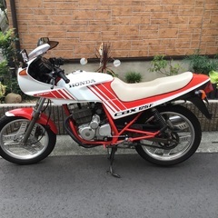 CBX125F