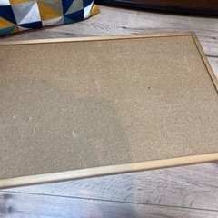 used コルクボード風　58.8cm×39cmの画像