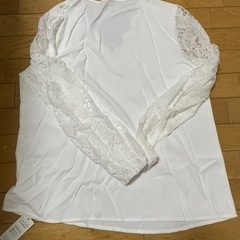 カップシー レディース フローラル レース スカラップ V ネック Tシャツ カジュアル 長袖 ブラウス トップスの画像