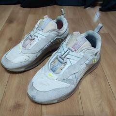 ナイキ　NIKE　エアマックス720 OBJ　27cm　スニーカ...