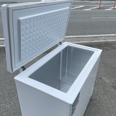 ■Ｃ‐４新古品 長期保管品 未使用 傷、凹みあり エスケイジャパン冷凍ストッカー SFU－A197N 197L 2022年 964ｘ577ｘ885㎜ 動作問題なし■ □C‐4新古品 長期保管品 未使用 傷、凹みあり エスケイジャパン