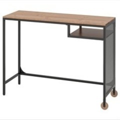 机　IKEA フィエルボ
　