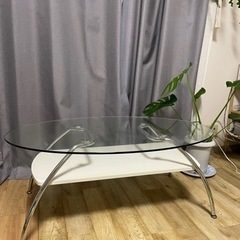 【配送相談🆗‼️】ガラステーブルの画像