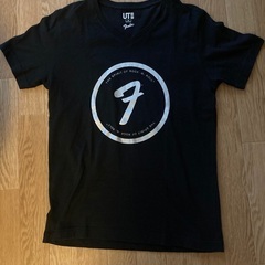 UNIQLO＋fenderコラボTシャツ　の画像