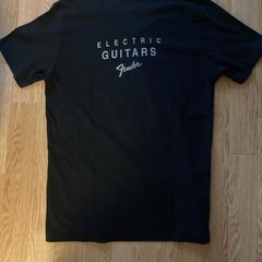 UNIQLO＋fenderコラボTシャツ　の画像