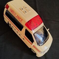 日産エルグランド/サウンド救急車の画像