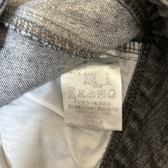 黒ジーンズの画像