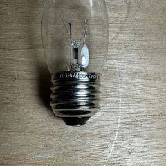 シャンデリア電球 装飾電球 ガラス球 インテリア照明 炎型 電球 照明 蛍光灯 まとめ売り メーカー不明 110V 40W C37 E26 25個セットの画像