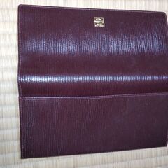 〈値下げしました〉【未使用品】ジバンシー長財布の画像