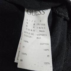 GuessTシャツの画像