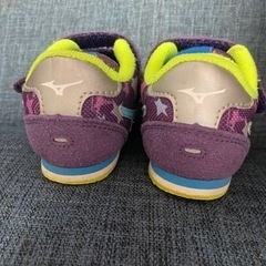 MIZUNOスニーカー13cmの画像