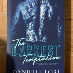 英語の小説　The darkest temptation by ...