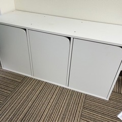 三段ボックス(扉付き)