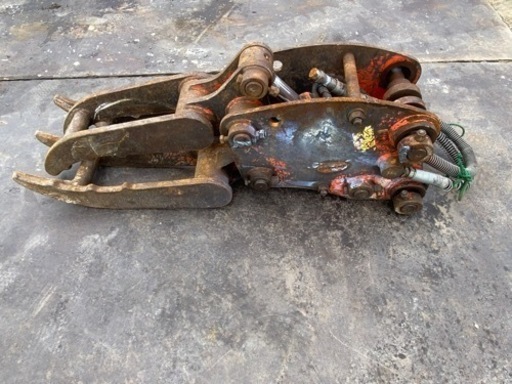 油圧フォーク 0.1クラス アタッチメント ユンボ ハサミ ピン径40mm アーム先端幅135mm XZ30取り外し 茨城県境町発【Stock No.7040】