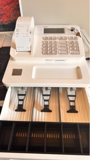 レジスター カシオ SR-G3
ホワイト ●店名・部門設定 選択あり キャッシュレス決済端末対応・インボイス対応