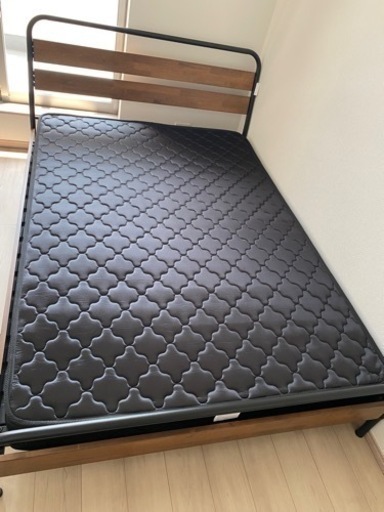 【使用半年】ダブルベッドとマットレスのセット