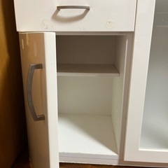 食器棚レンジ炊飯器棚商品の説明追加しました🙇‍♀️の画像