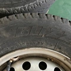 タイヤ（取引予定あり)の画像