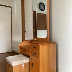 ドレッサー　ナラ材の画像