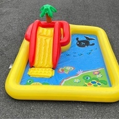 決まりました。子供用プール大きめ、一部破れ有り の画像