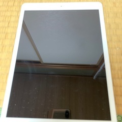 【第7世代】iPad本体のみ　Wi-Fi＋セルラーモデル