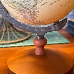 お値下げ　
アンティーク調　地球儀の画像