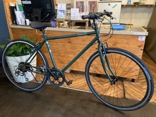 【前後タイヤ・チューブ新品！】6段変速　700×28cクロスバイク　モスグリーン