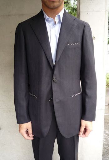 スーツが欲しい方