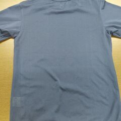 UNIQLO　Ｔシャツ（通気性）150cmの画像