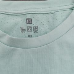 UNIQLO　Ｔシャツ（通気性）　160cmの画像