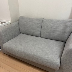 ニトリ2人用布張りソファ